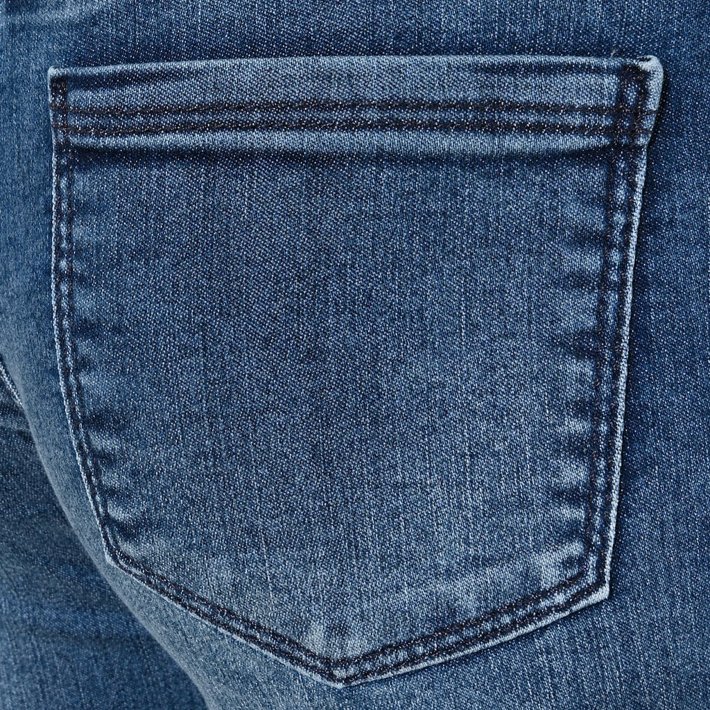 Medium Blue