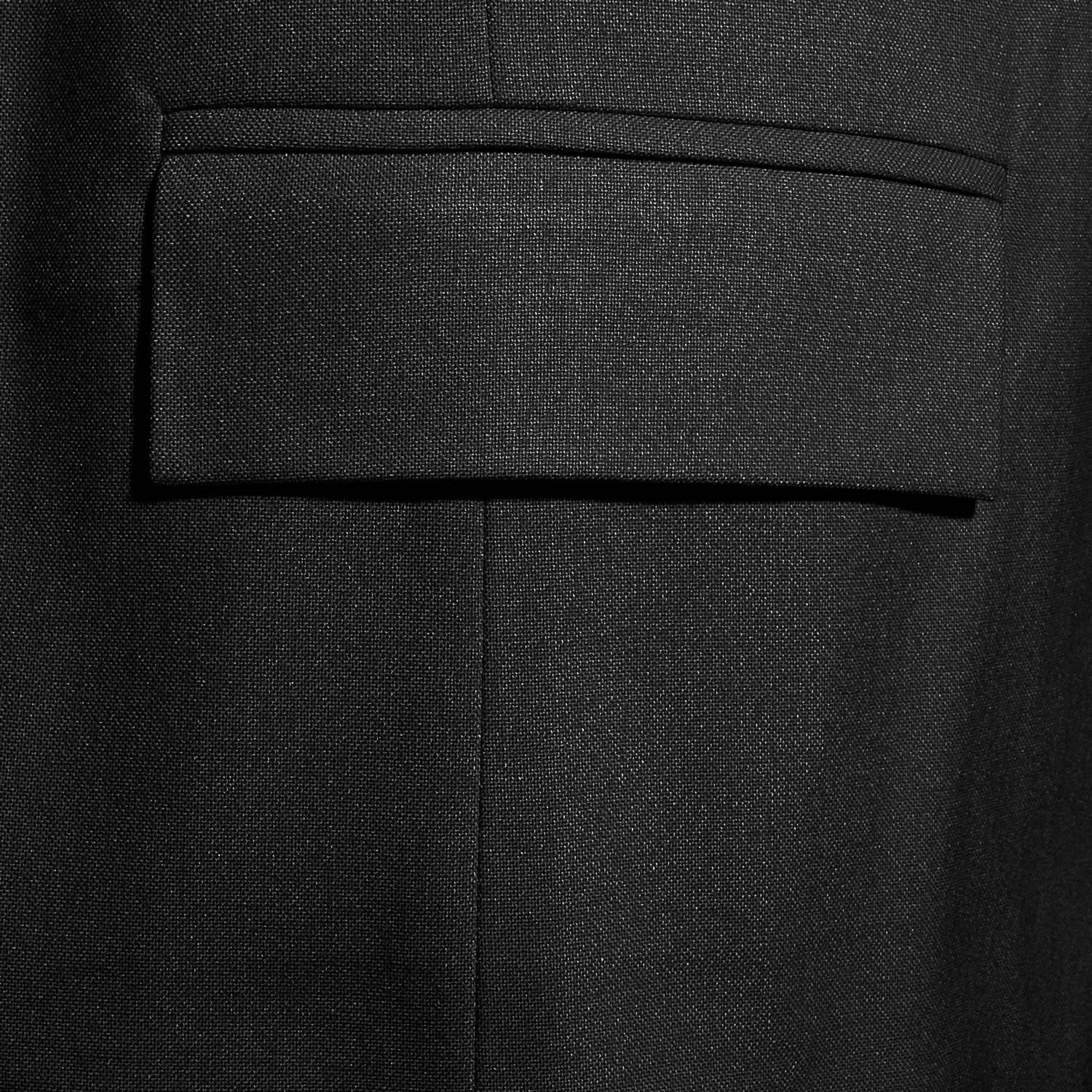 Schwarz