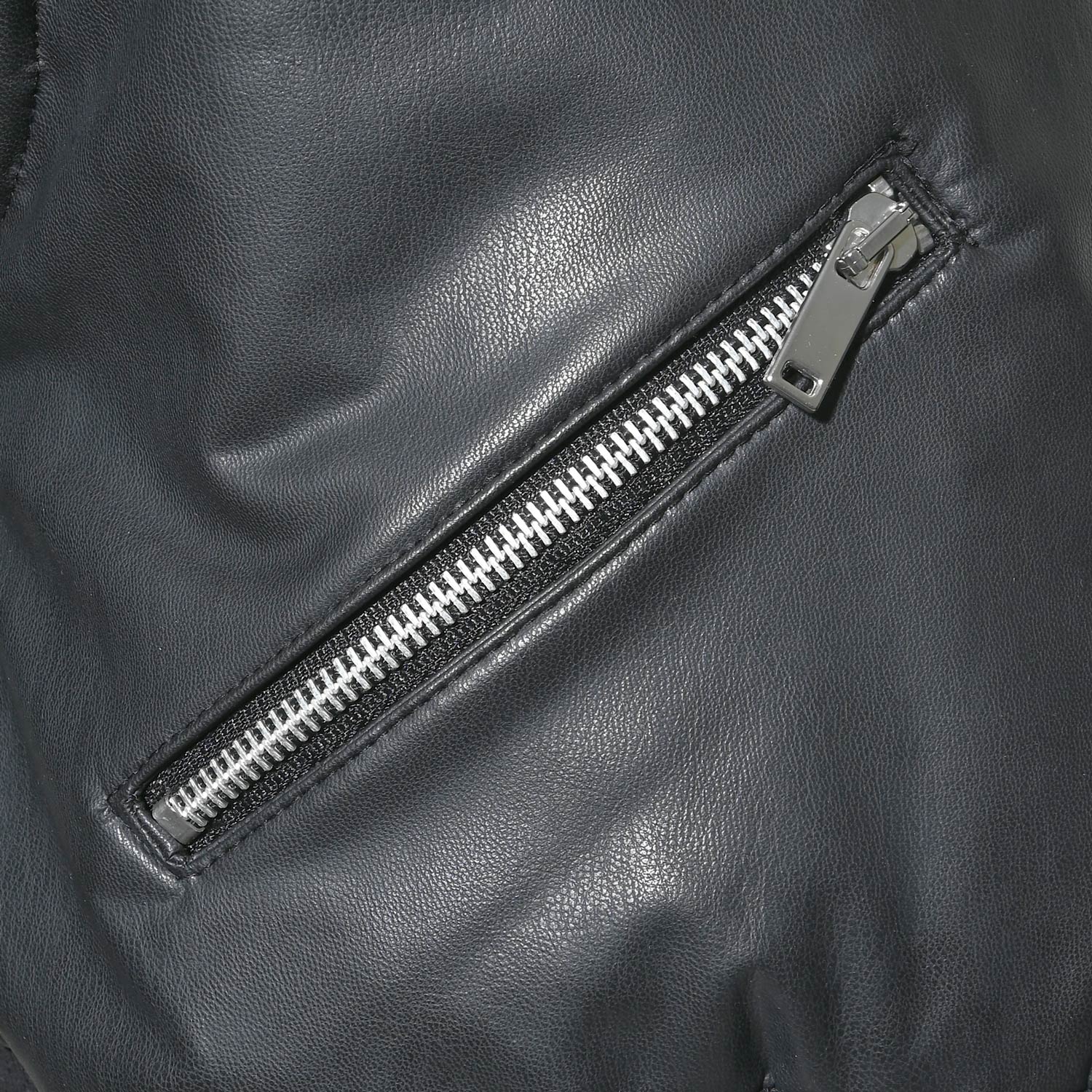 Schwarz