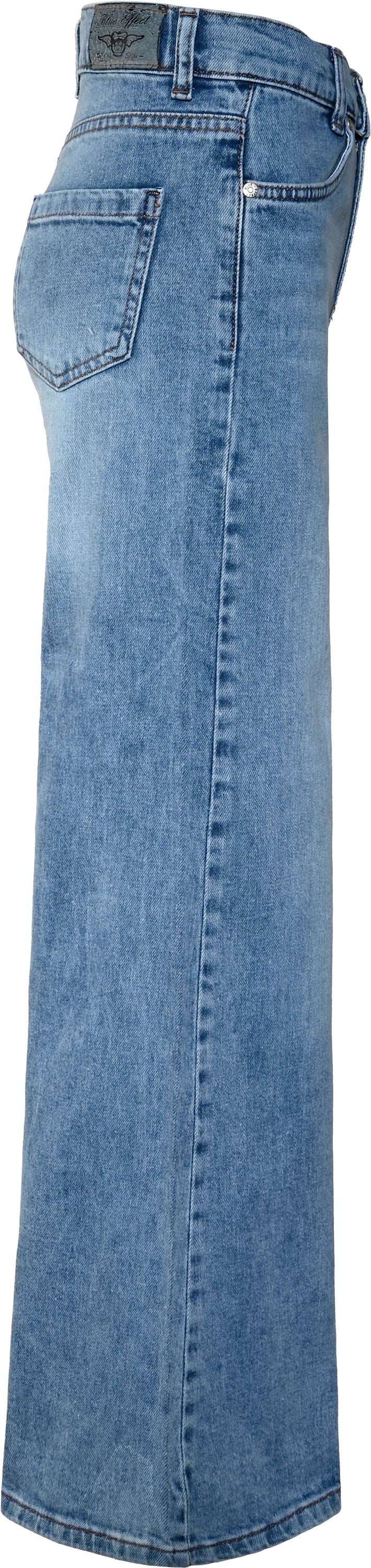 Medium Blue