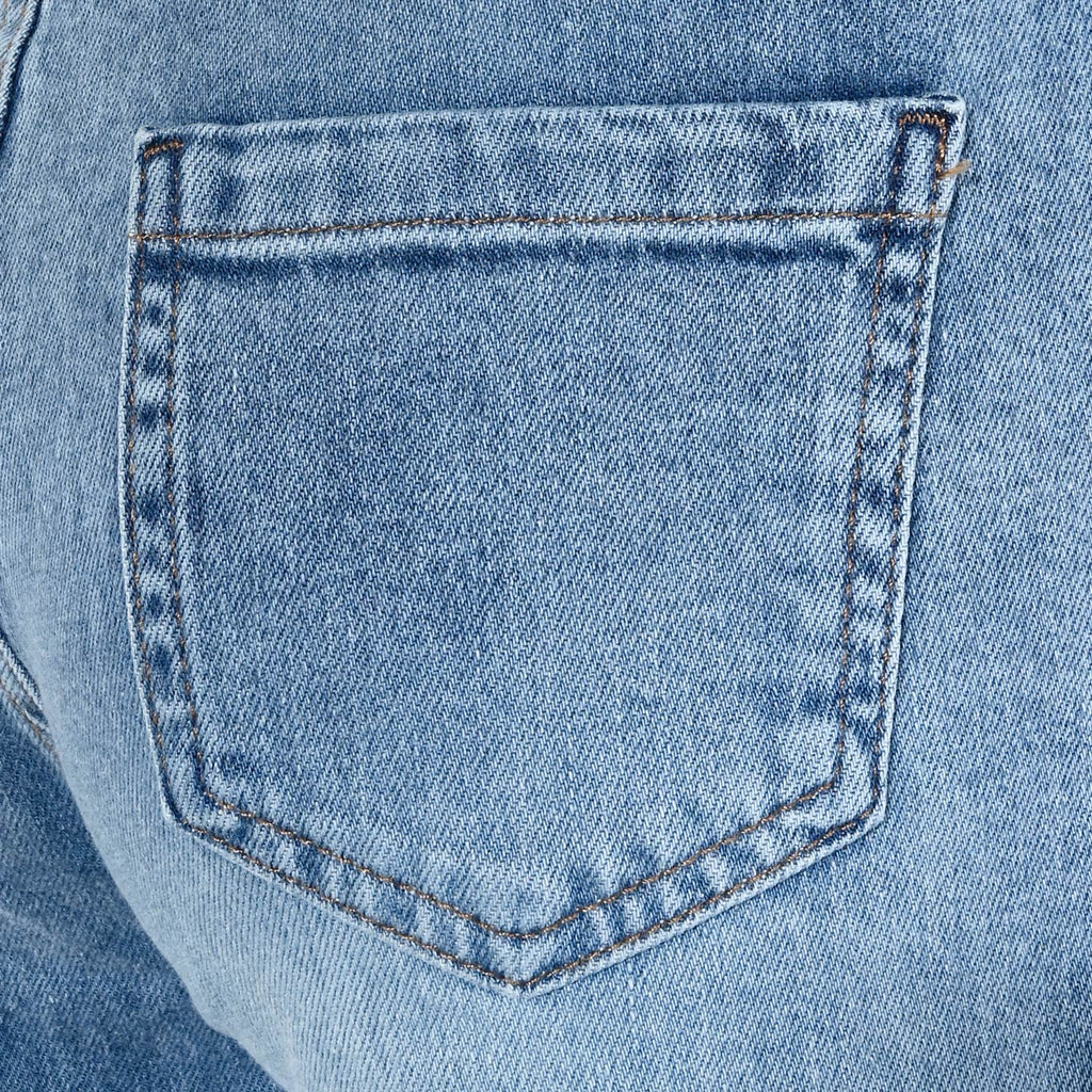 Medium Blue