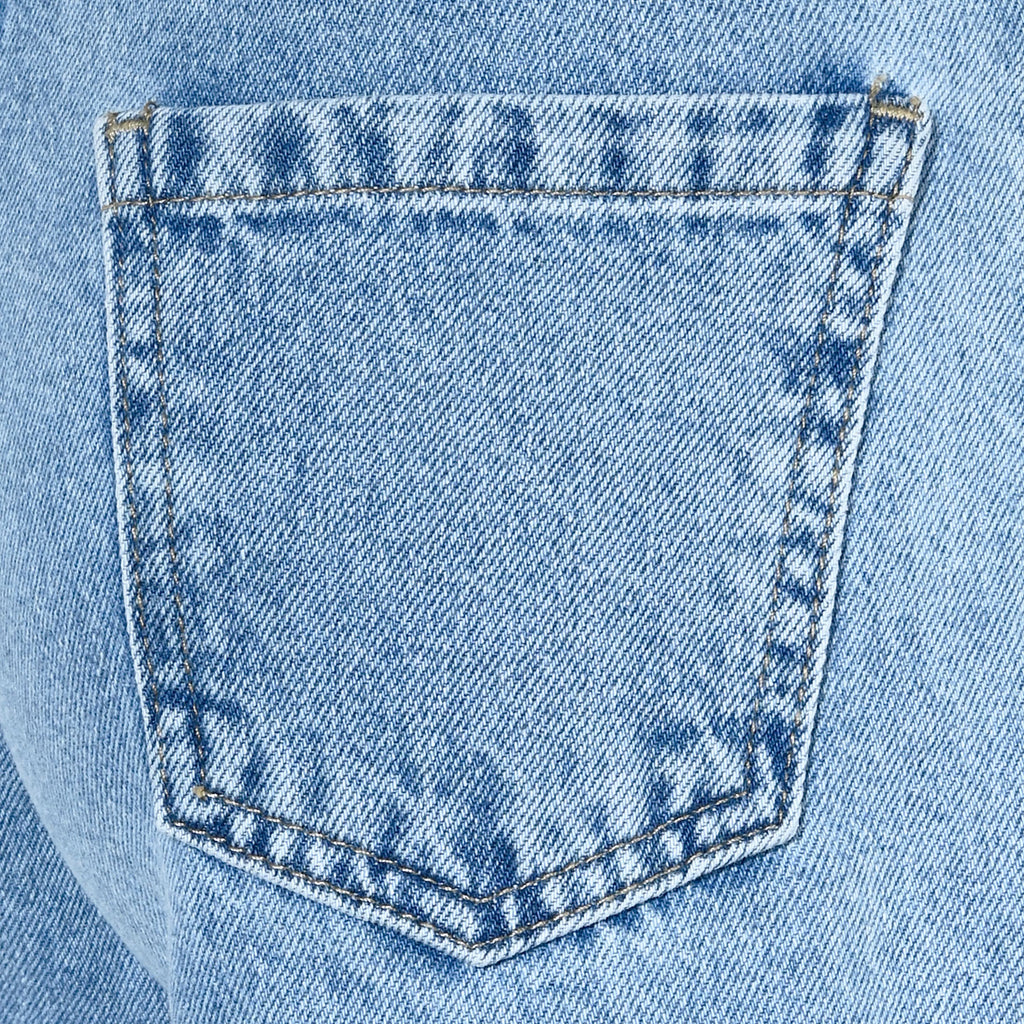 Medium light Blue
