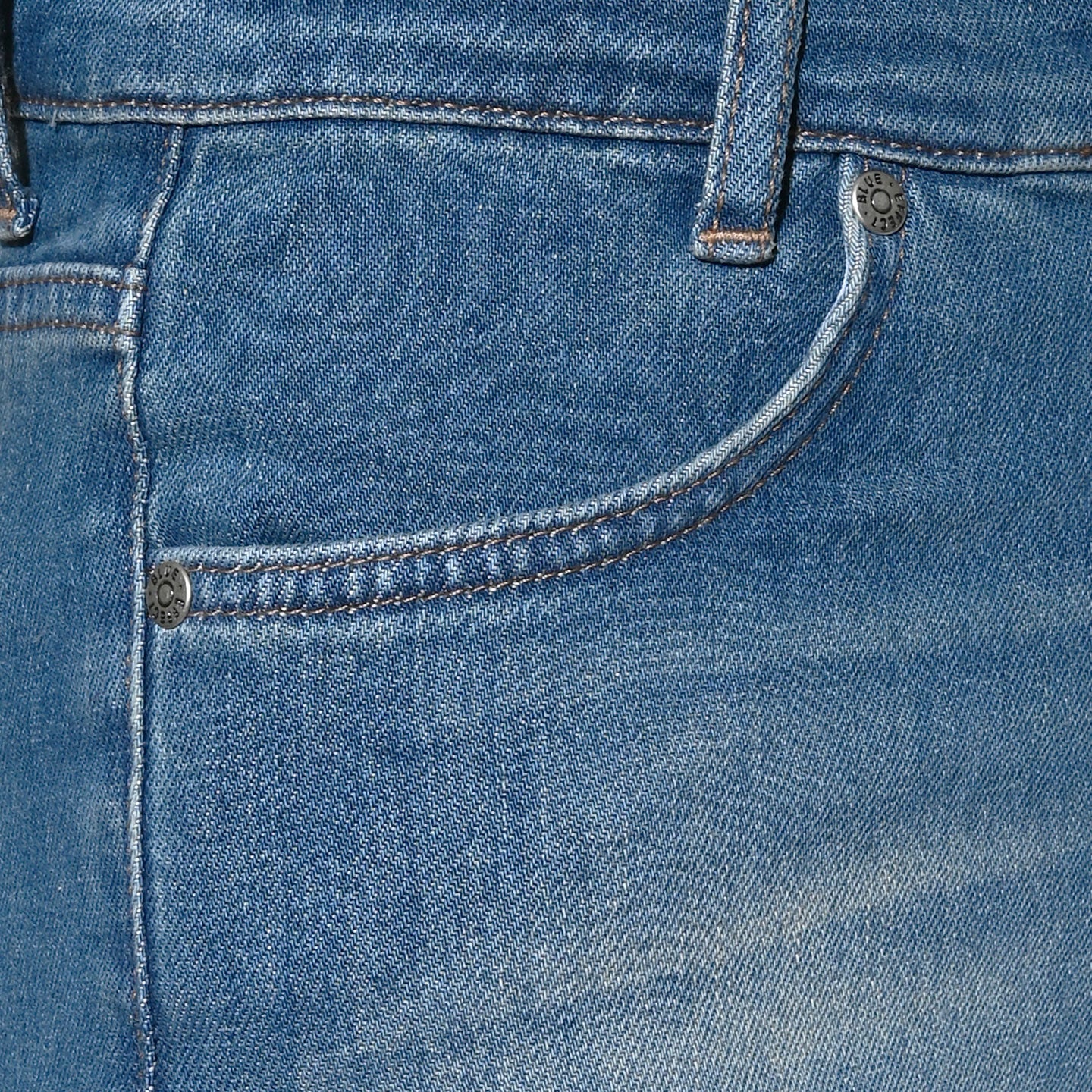 Medium Blue Used
