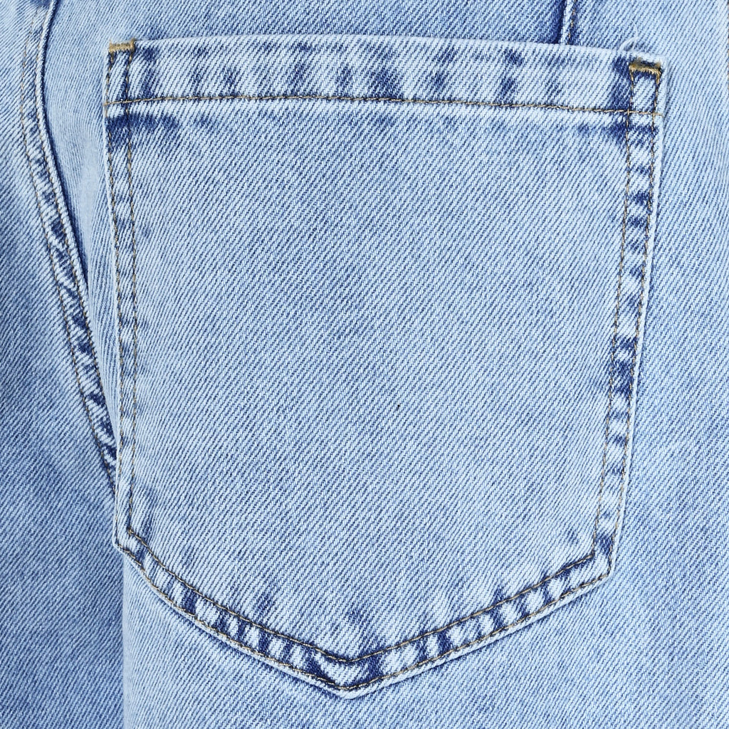 Medium light Blue