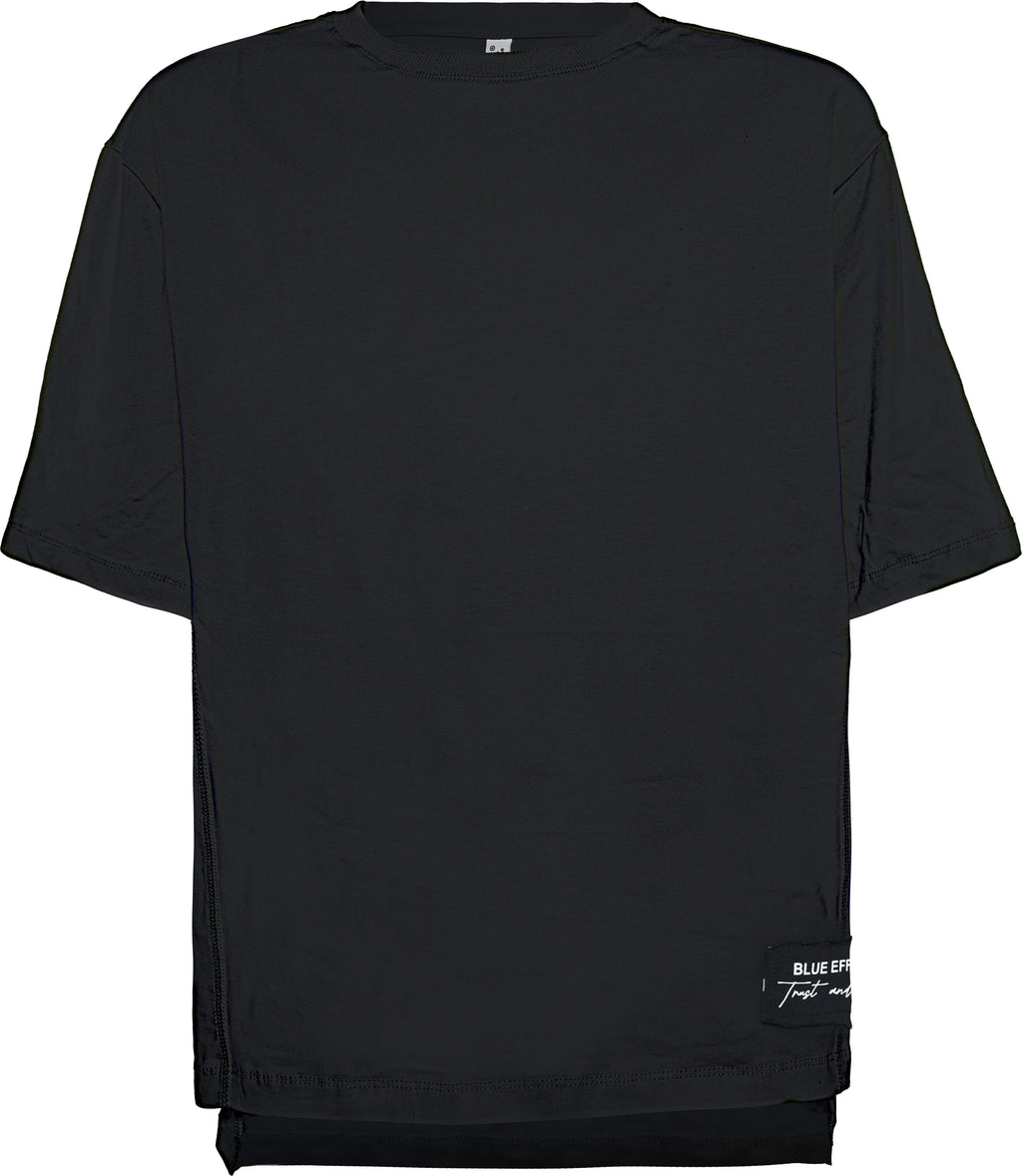 Schwarz