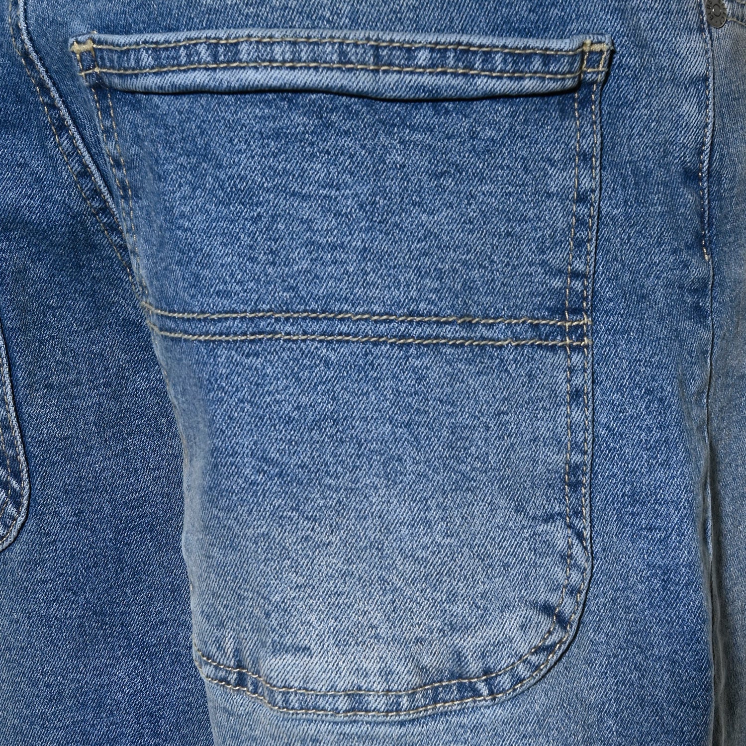 Medium Blue Used