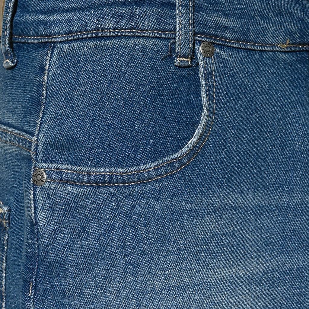 Medium Blue Used