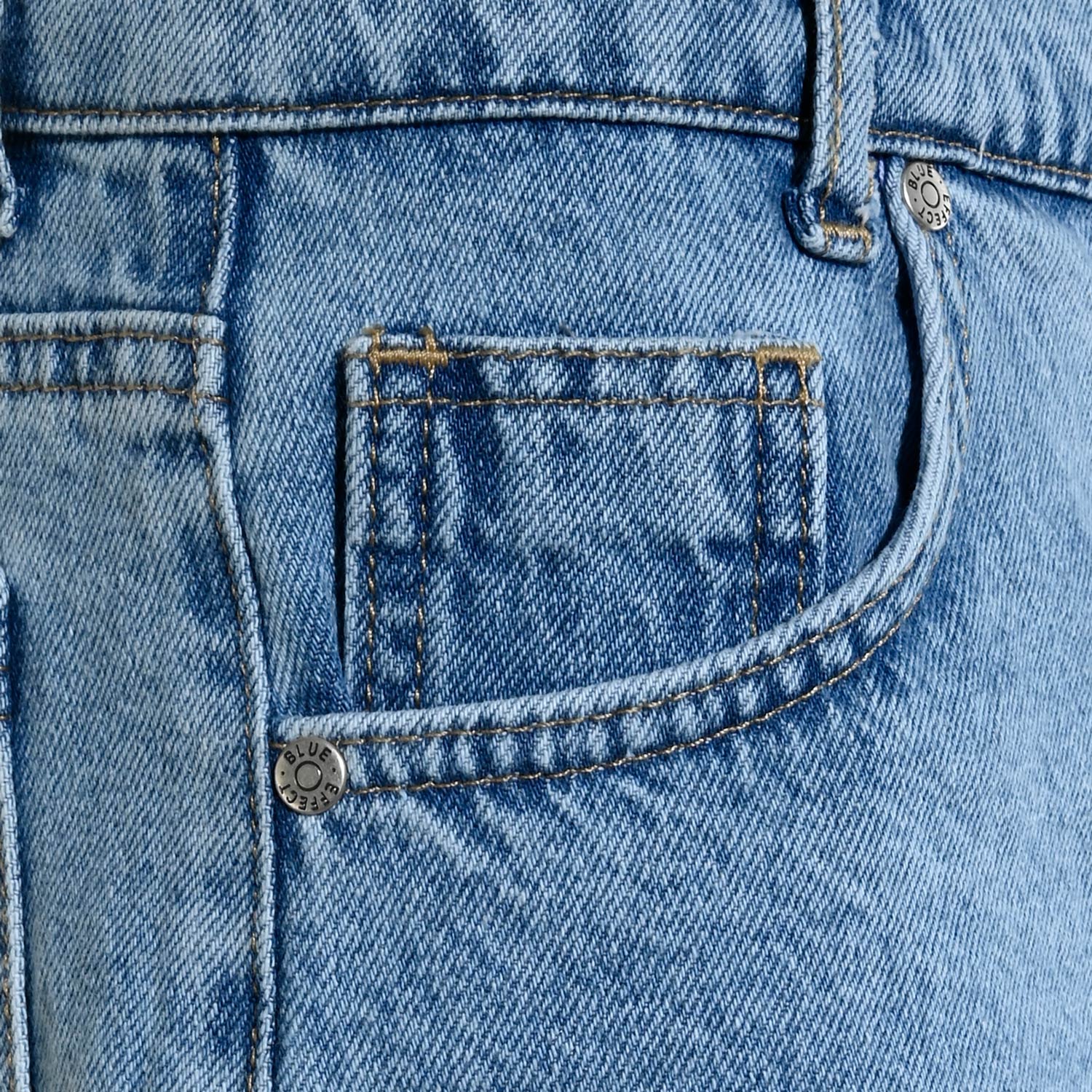 Medium light Blue